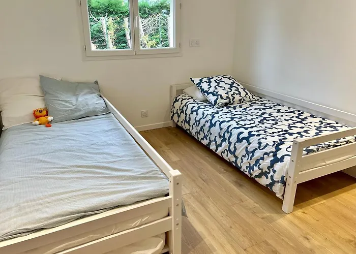 Maison Avec Piscine Et Jardin Privatifs - Un Sejour Au Calme